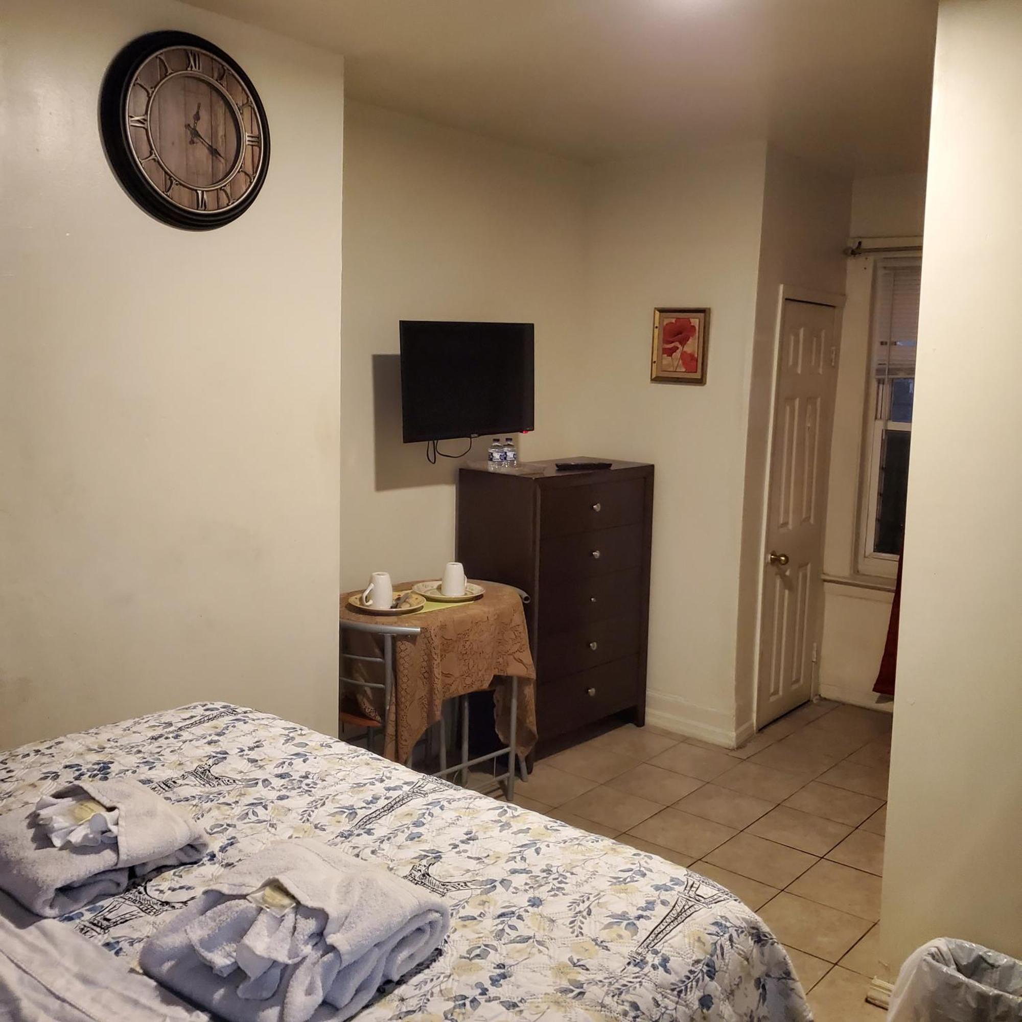 Studio And One Bedroom Apartments Нью-Йорк Экстерьер фото